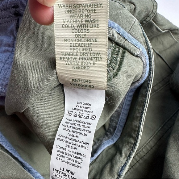 LL Bean Favorite Fit Comfort Stretch Pants Mid-Rise Cargo Women's 16P Petite - Picture 8 of 9
